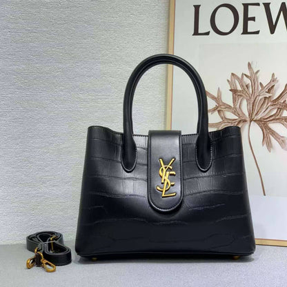 YSL 
GOOD QUALITY 
95 dhs🪙🖤

Zain200
♥️♥️♥️