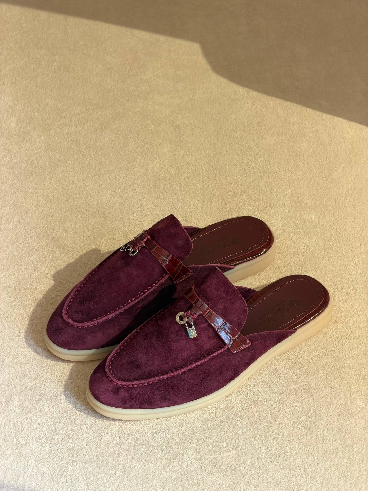 LORO PIANA 
QUALITY: SUPER MASTER 💥😍
450 dhs✅

Zain319
♥️♥️♥️