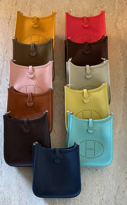 HERMES 💫

Super Master Quality ⚡️

Original Packing 🎁

Size 16CM📏

For Price 👇 WhatsApp✅
0568585901 
0507557372
0552275751 Owner Zain 👌

Zain321
♥️♥️♥️