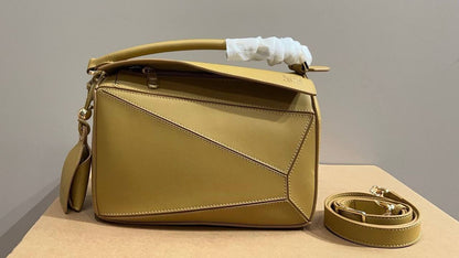 Loewe
Master ++++
For Price 👇 WTSP Text Zain 0568585901

Zain192
♥️♥️♥️