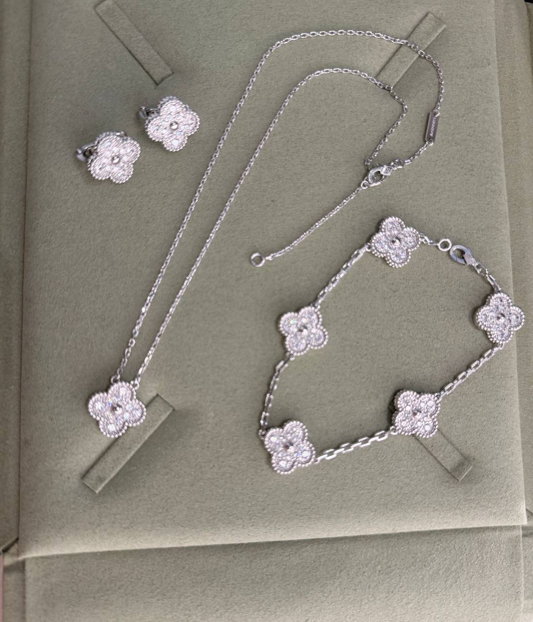 VCA Set
For Price 👇 WhatsApp✅
0568585901 
0507557372
0552275751 Owner Zain 👌

Zain209
♥️♥️♥️