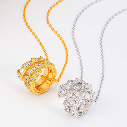 Bvlgari Set* 🦋
Necklace 
Earrings 
Master quality 🌿

*105* AED normal box 📦

Zain48
♥️♥️♥️