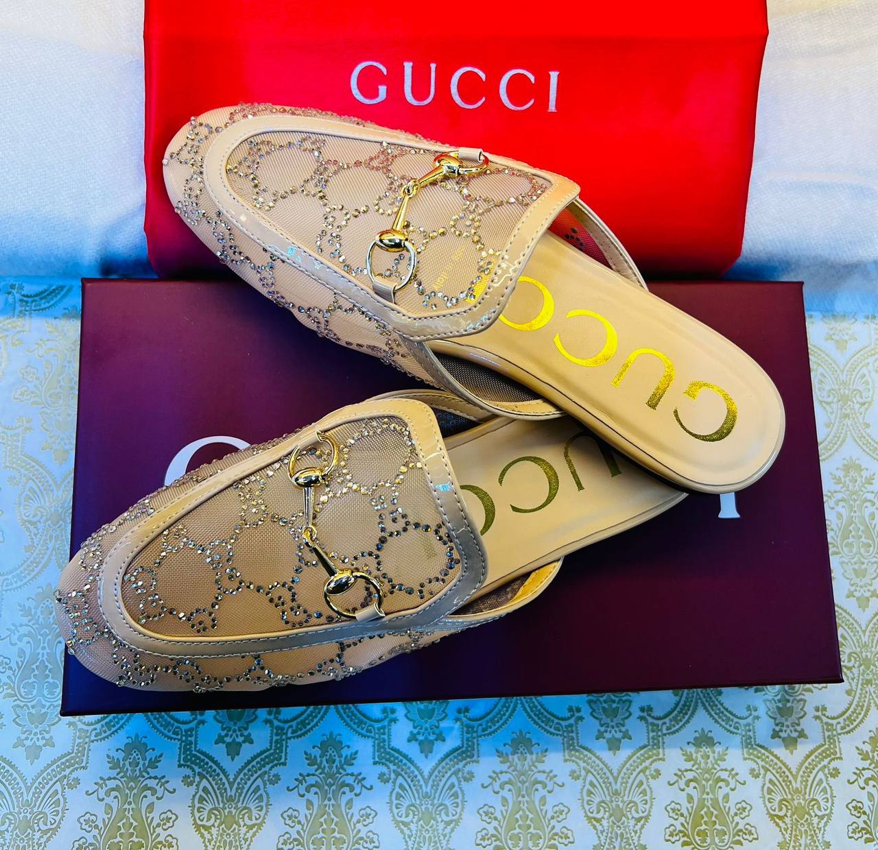 GUCCI 
SIZE 36-41 Available 
150 dhs🪙🌨️

Zain88
♥️♥️♥️