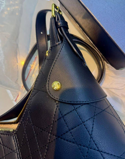 DIOR 

95 dhs🪙🌨️

Good Quality

Zain90
♥️♥️♥️