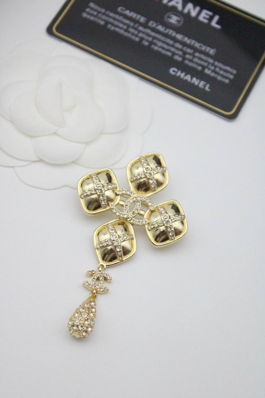 Accessories
60 dhs❤️

Zain122
♥️♥️♥️