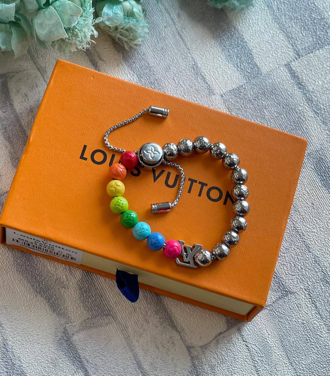 *LV*
*New bracelets*
*Super master quality*
230 dhs🪙🖤

Zain179
♥️♥️♥️