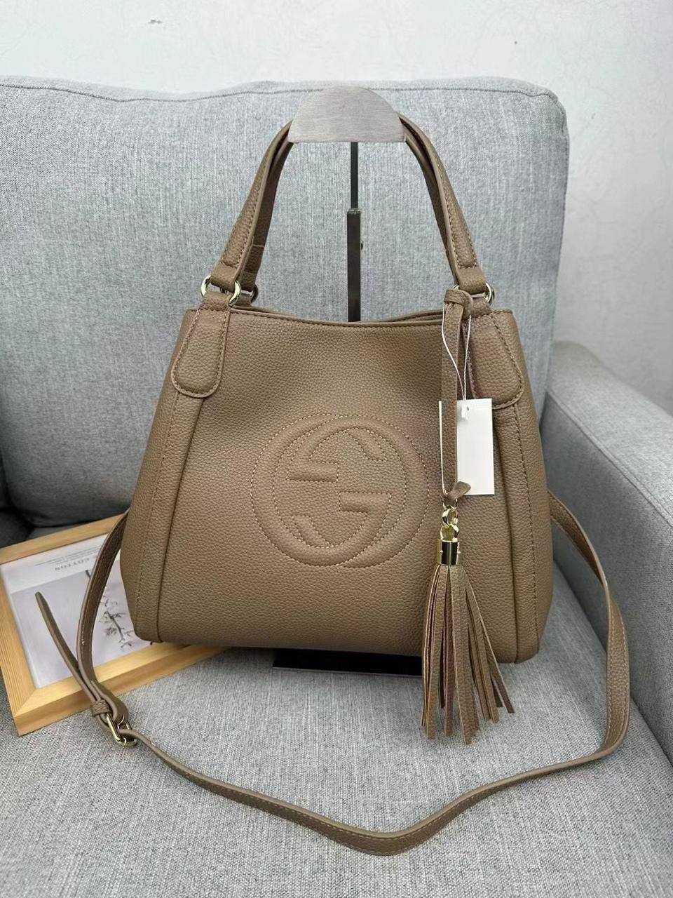 🌹 Gucci Soho
1⃣️  First quality
Size : 28 * 23 cm
85 dhs🪙🌺

Zain115
♥️♥️♥️