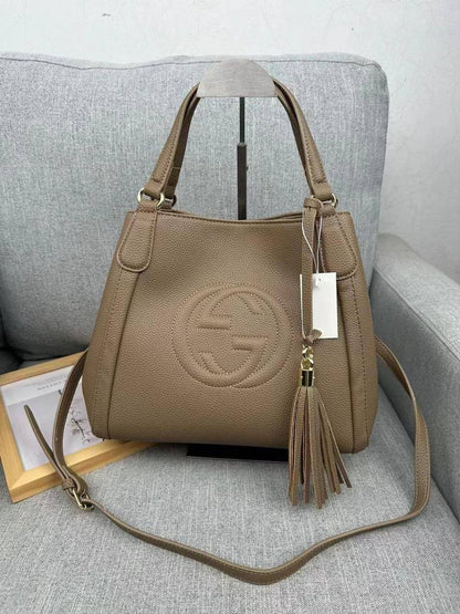 🌹 Gucci Soho
1⃣️  First quality
Size : 28 * 23 cm
85 dhs🪙🌺

Zain115
♥️♥️♥️