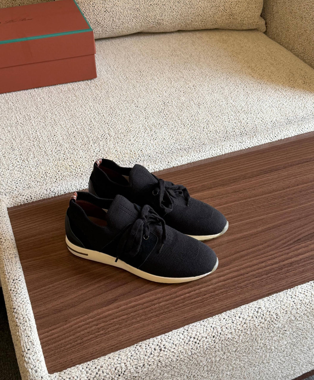 LORA PIANA 
SuperMaster Quality 💯
500 dhs🇦🇪🇦🇪

Size:36-41💥

Zain171
♥️♥️♥️