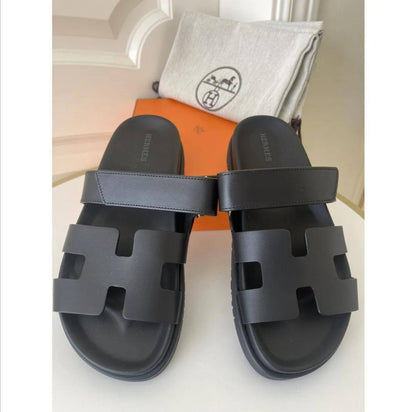 Hermes Ladies Slipper 
Size:36 to 42 
100 dhs🪙💕

Zain241
♥️♥️♥️