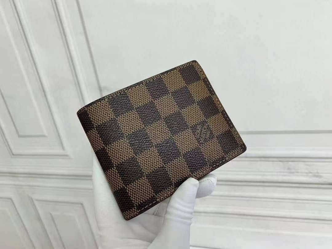 LV
Master💍💍
95 dhs💓

Zain10
♥️♥️♥️