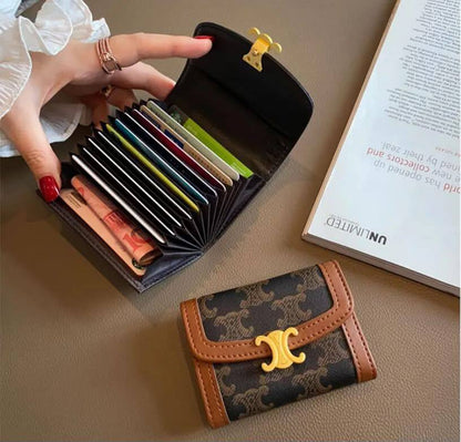 WALLETS AND CARD HOLDERS 
GOOD QUALITY
25 dhs✅

Zain40
♥️♥️♥️