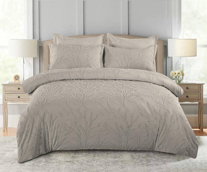 New collection 💥💥💥
Normal 
Embroidered 
Comfort set 
King size comfort 6pcs set 
140 dhs❣️

Zain99
♥️♥️♥️