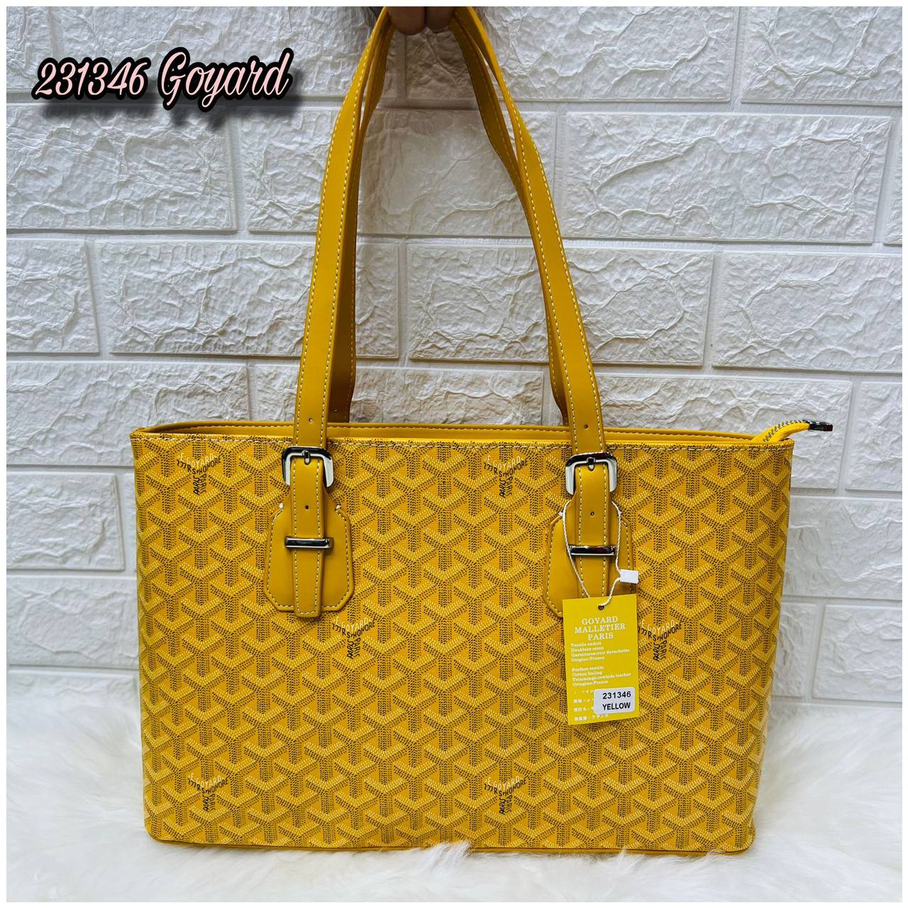 Goyard BiG Size 
110 dhs🪙🌨️

Zain232
♥️♥️♥️