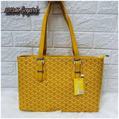 Goyard BiG Size 
110 dhs🪙🌨️

Zain232
♥️♥️♥️
