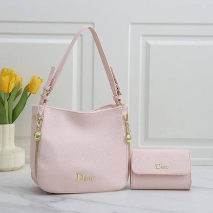 Dior

95 dhs 
 25cm

Zain26
♥️♥️♥️