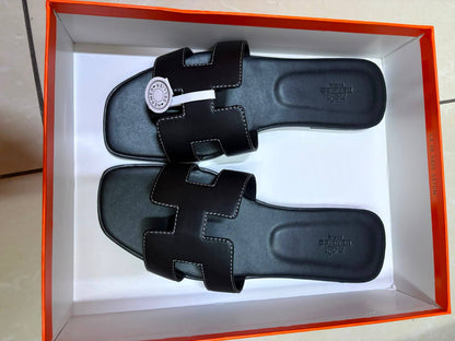 Hermes
Size 36-41
100 dhs🇦🇪🇦🇪

Zain145
♥️♥️♥️