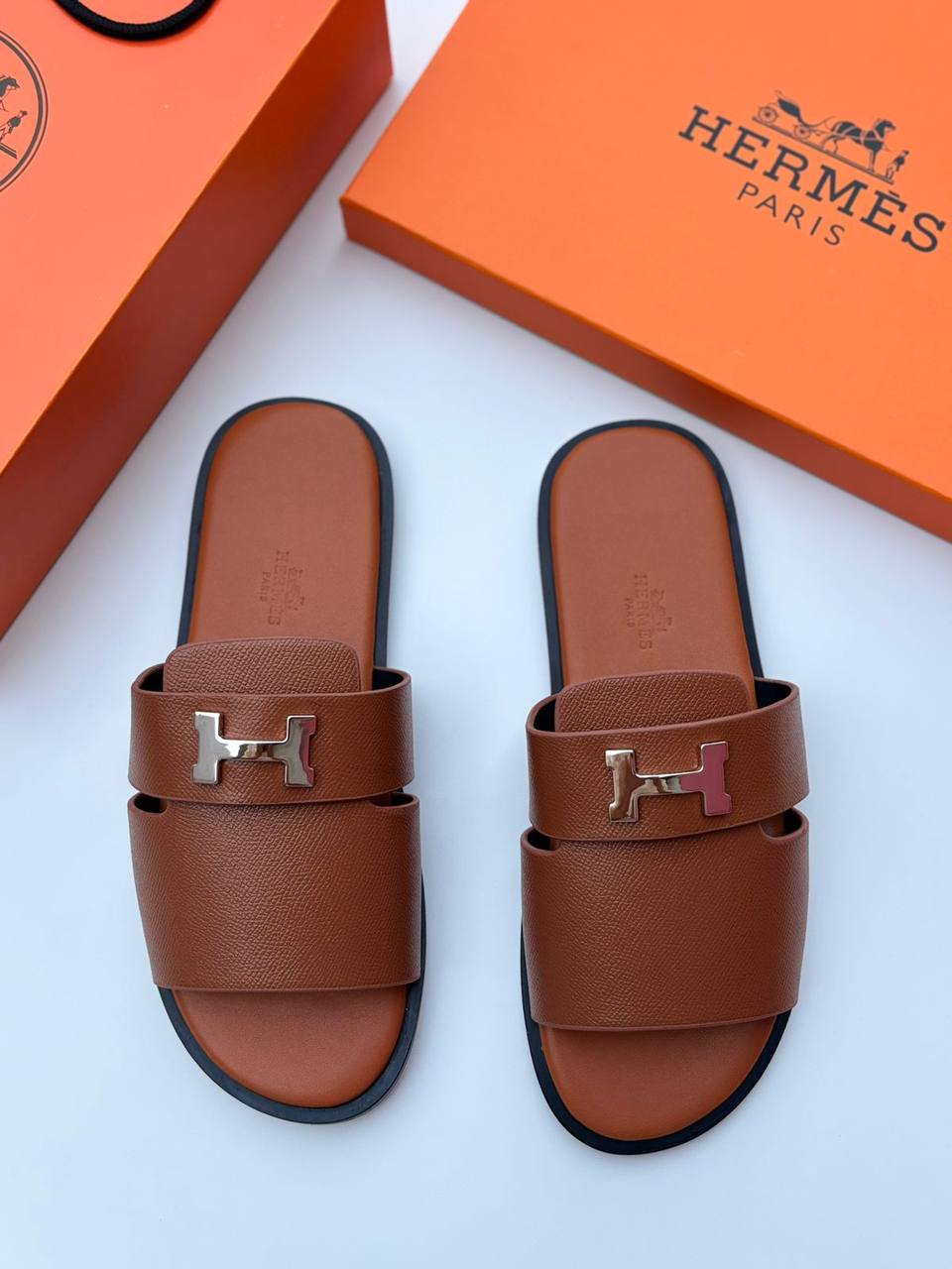 Hermes
110 dhs🪙🌨️
Size 40-46

Zain55
♥️♥️♥️
