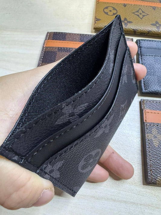 ❤️ Card bag
1️⃣ First quality 
Size : 10.5 * 7.5 cm
20 dhs🪙🌨️

Zain115
♥️♥️♥️