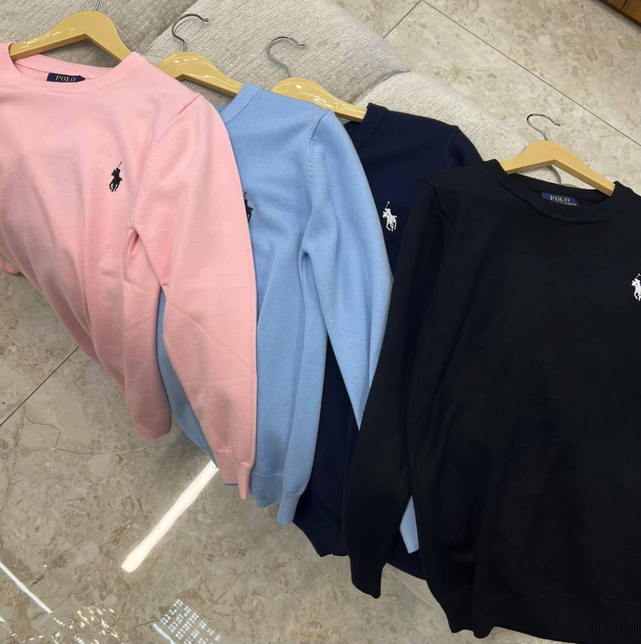 T Shirts
Available again ❤️‍🔥❤️‍🔥❤️‍🔥
280 dhs🇦🇪🇦🇪

Zain262
♥️♥️♥️