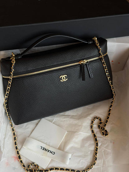 Chanel
 𝐕𝐀𝐍𝐈𝐓𝐘 𝐂𝐀𝐒𝐄 𝐖𝐈𝐓𝐇 𝐂𝐇𝐀𝐈𝐍 𝐒𝐔𝐏𝐄𝐑 𝐌𝐀𝐒𝐓𝐄𝐑 𝐐𝐔𝐀𝐋𝐈𝐓𝐘 
𝐋𝐀𝐑𝐆𝐄 -1300 dhs✅
𝐌𝐞𝐝𝐢𝐮𝐦 - 1250 dhs✅
𝐒𝐦𝐚𝐥𝐥 - 1200 dhs✅

ETAG4
♥️♥️♥️