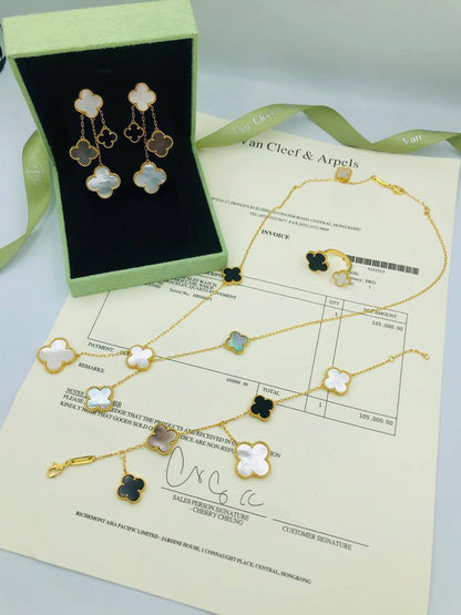 VANCLEAF SET
MASTER💫✨💫

NECKLACE BRACELET 
EARRINGS RING

275 DHS🇦🇪🇦🇪

WITH BOX AND PAPER BAG🛍️🎁

Zain89
♥️♥️♥️