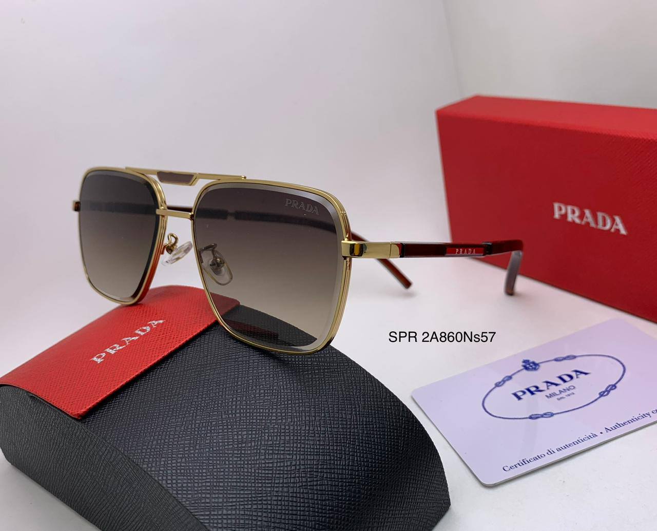Prada
70 dhs💓

Zain126
♥️♥️♥️