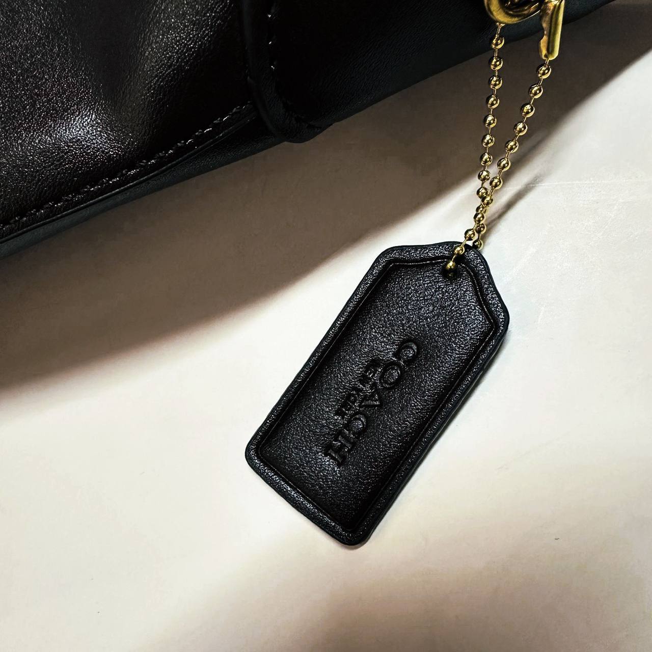 COACH 

NEW CAME GOOD QUALITY
 
85 dhs🪙🌨️

Zain39
♥️♥️♥️