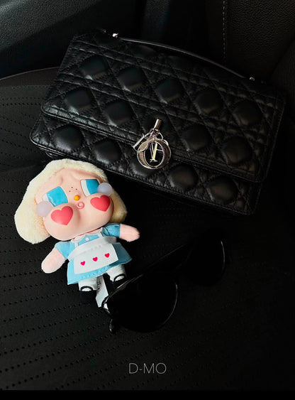 Dior
105 dhs🇦🇪🇦🇪
good-quality with box

Zain35
♥️♥️♥️
