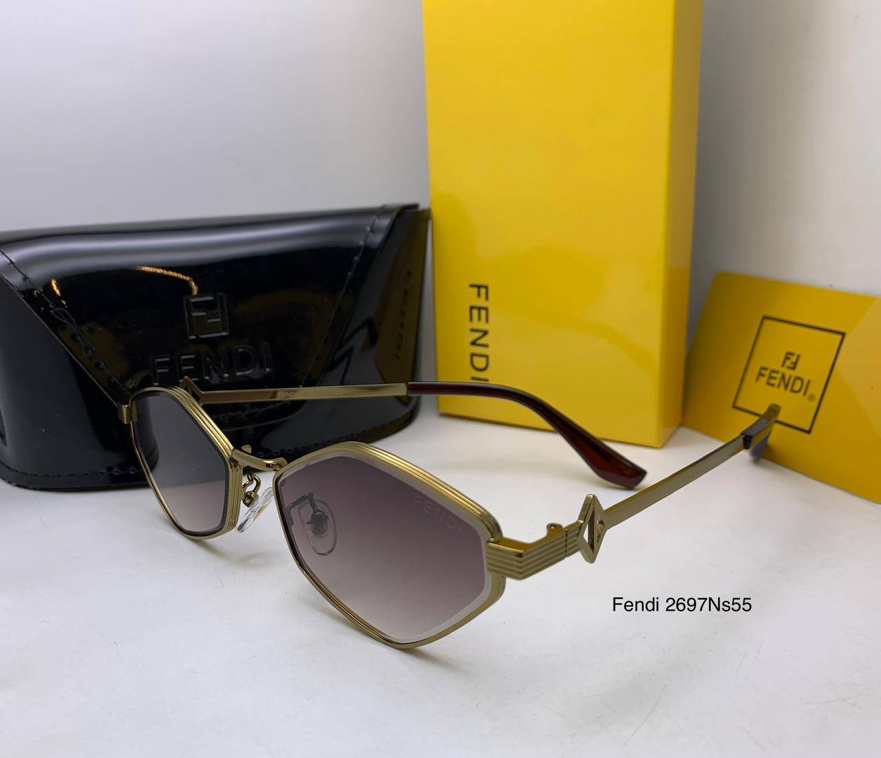Fendi
70 dhs💓

Zain126
♥️♥️♥️