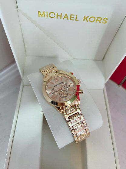 Mk ladies 

1 ps
45 dhs🇦🇪🇦🇪

Zain45
♥️♥️♥️