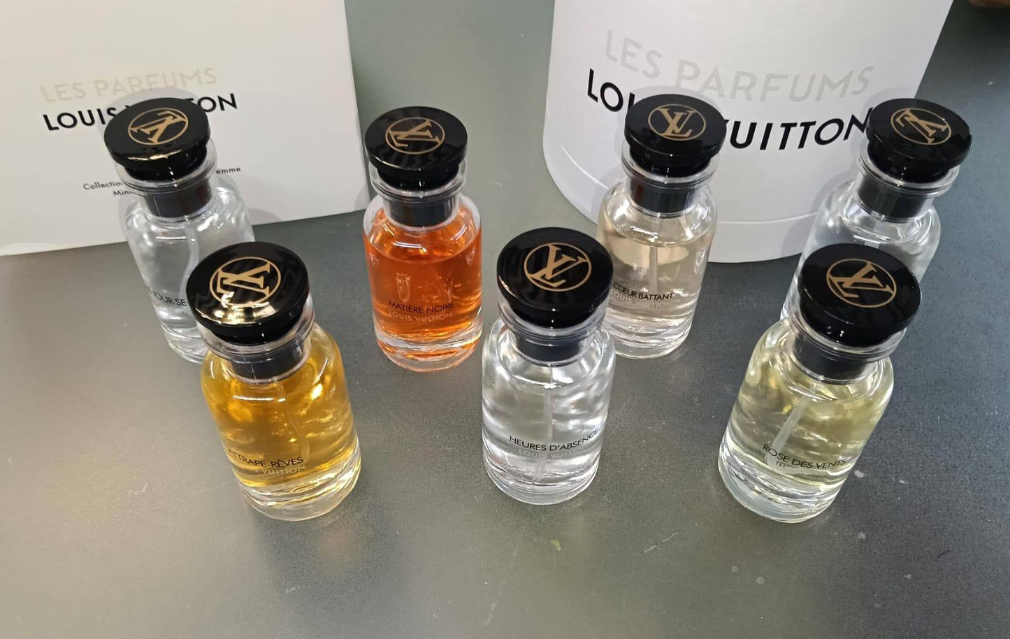 LV SET
100 dhs✅
(30 ml each)

Zain01
♥️♥️♥️