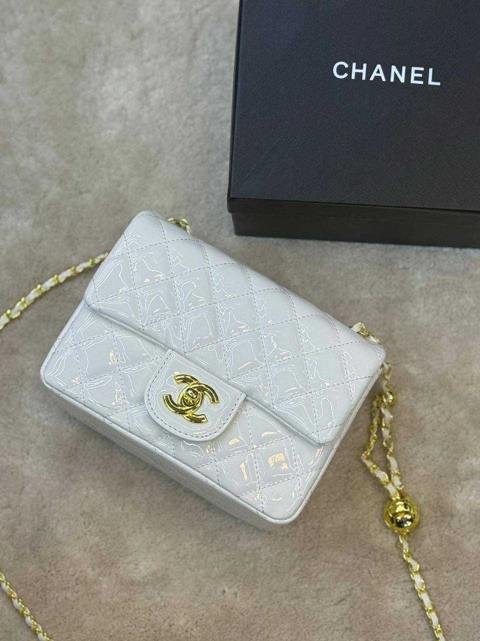 CHANEL 🆕
GOOD QUALITY 💯
95 dhs🪙🌨️
WITH BOX 📦 

Zain28
♥️♥️♥️