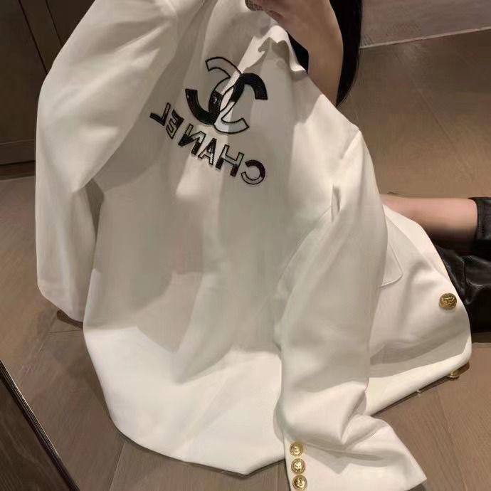New collections 

good  quality  ✅

 Sizes:S M L xl 

Available now
240 dhs🇦🇪🇦🇪

Zain231
♥️♥️♥️