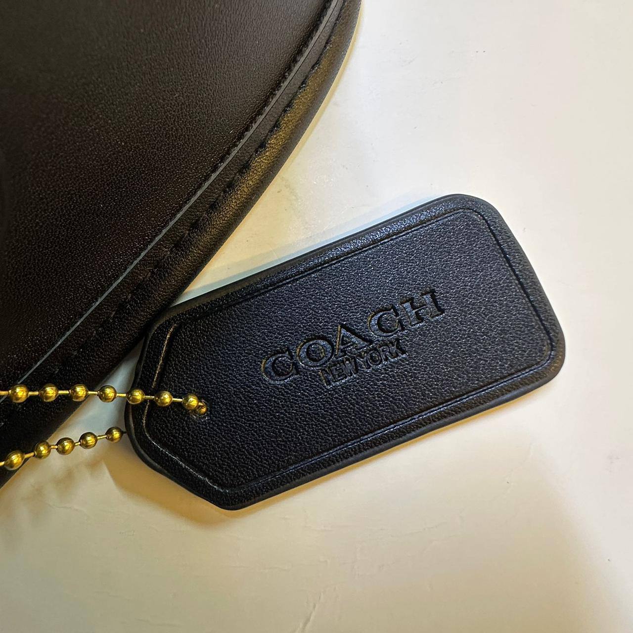 COACH 

NEW CAME GOOD QUALITY 

WITH BOX 
🎁🎁🎁

95 dhs🪙🌨️

Zain39
♥️♥️♥️