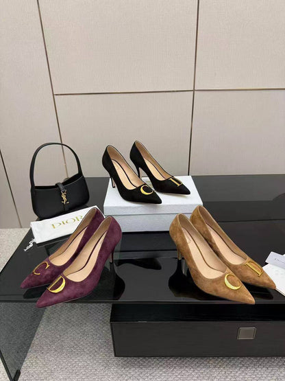 Dior
Size 36-41
105 DHS🪙🌨️

Zain40
♥️♥️♥️