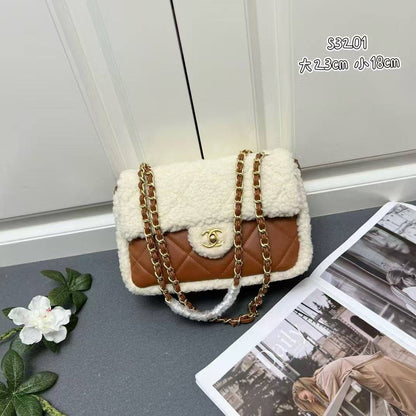 chanel 
Master
300 dhs🪙🌨️
#23cm❤️🥳

Zain228
♥️♥️♥️