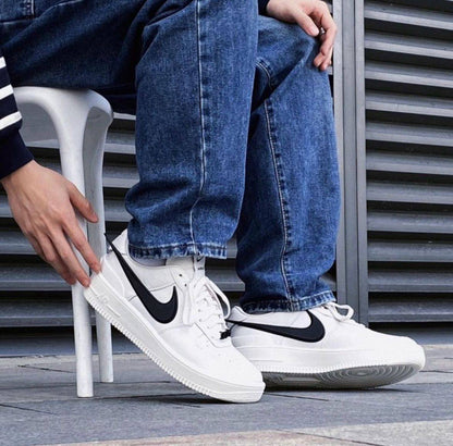 Nike Air Force 1 Low SP AMBUSH Phantom, 
Size 36-45, 
180 dhs🪙💕

Zain18
♥️♥️♥️
