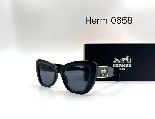 BVLGARI & Hermes💥*

Sunglasses 🕶️ 

good quality 💯

With master box 🗃️ 

50 dhs✅

Zain273
♥️♥️♥️