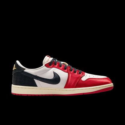 Air Jordan 1 "Trophy Room - Away"♥️
36-45 AVAILABLE 🤩
260 dhs🪙💚

Zain242
♥️♥️♥️
