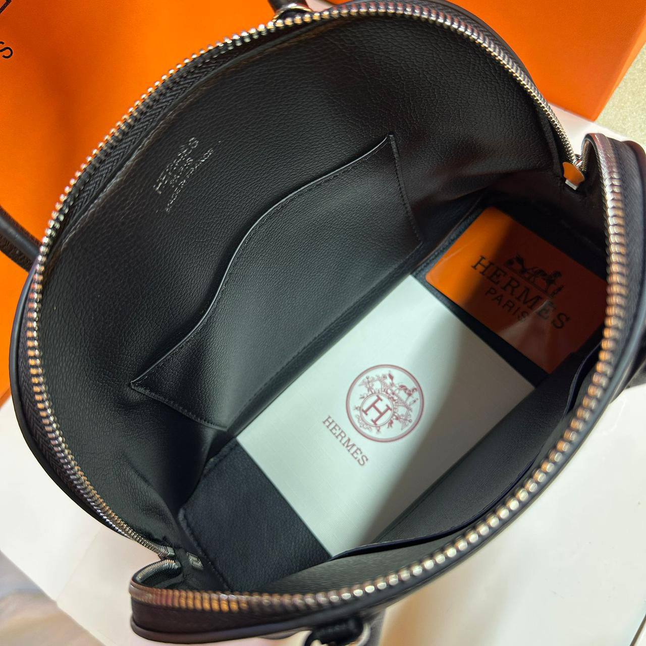 Beach bag 
good quality 
110 dhs✅

Zain39
♥️♥️♥️