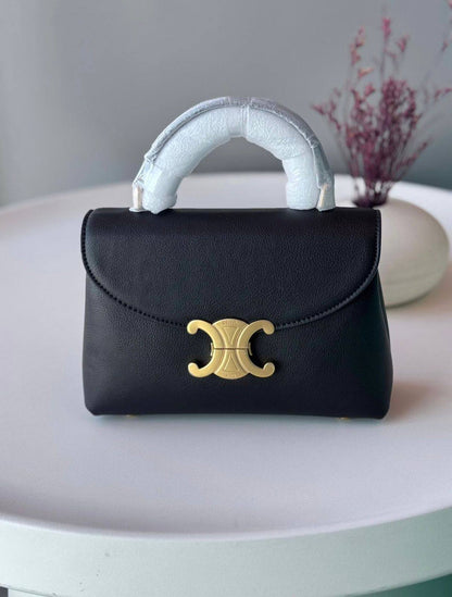 Celine 
          20Cm
260 dhs❣️

Zain131
♥️♥️♥️