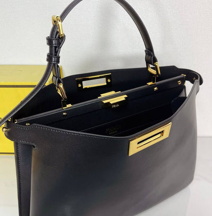 FENDI 
COPY ONE 
150 dhs🇦🇪🇦🇪

Zain295
♥️♥️♥️