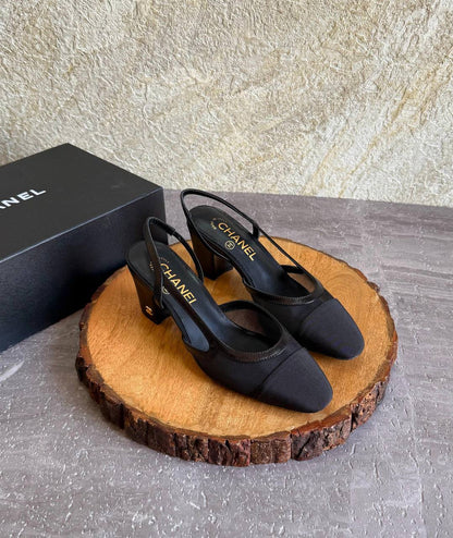 CHANEL 💫😍
SuperMaster Quality 💯
400 dhs💓
Size: 36-41 💥

Zain171
♥️♥️♥️