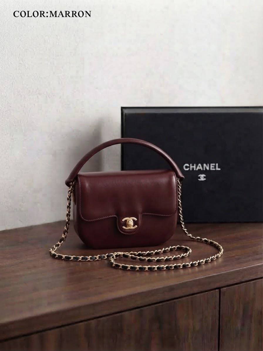 Chanel ᴍɪɴɪ ғʟᴀᴘ ʙᴀɢ

ɢᴏʟᴅʜᴀʀᴅᴡᴀʀᴇ./ ʟᴏɴɢ sʟɪɴɢ

ᴡɪᴛʜ ʙᴏx

ʟᴇᴀᴛʜᴇʀ
sɪᴢᴇ:20ᴄᴍ
110 dhs🇦🇪🇦🇪

Zain56
♥️♥️♥️