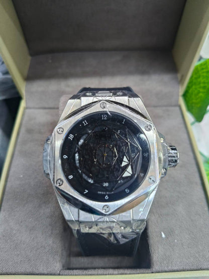 Super Master Xxx
Hublot master 
900 dhs✅,🥰👍

Zain25
♥️♥️♥️
