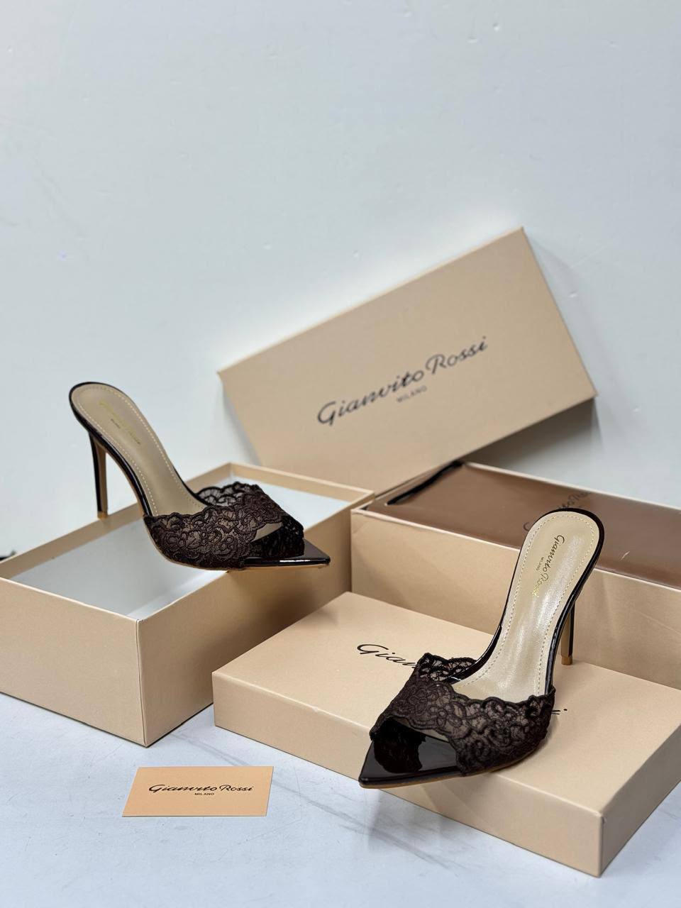 GIANVITO ROSSI
 9CM
HIGH QUALITY 💯
Size 36-37-38-39-40-41

110 dhs🇦🇪🇦🇪

Zain21
♥️♥️♥️