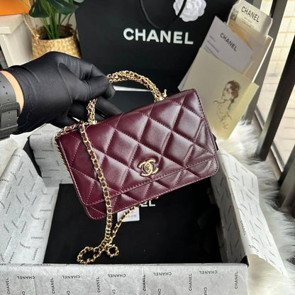 Chanel
Best quality
With box’s
🎁🎁🎁

100 dhs🪙🌨️
size 19cm

Zain158
♥️♥️♥️