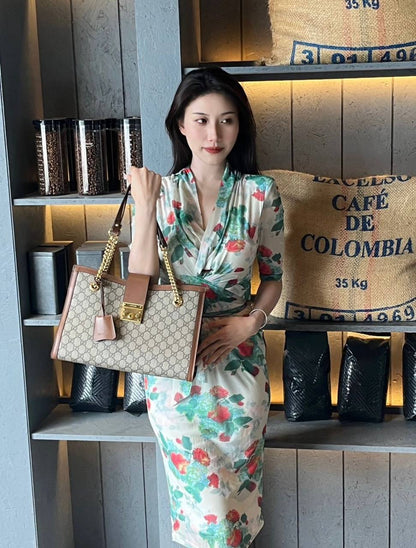 GUCCI 
GOOD QUALITY 
120 dhs✅

Zain39
♥️♥️♥️