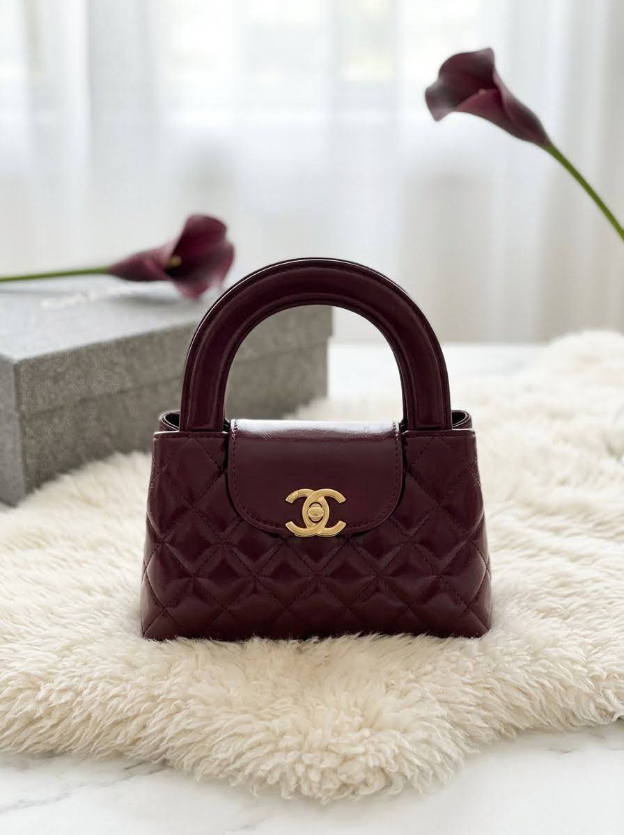 Chanel

95 dhs
With box

Zain72
♥️♥️♥️